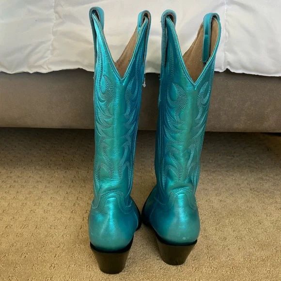 IDYLLWIND Metallic Teal Boots - Picture 6 of 7